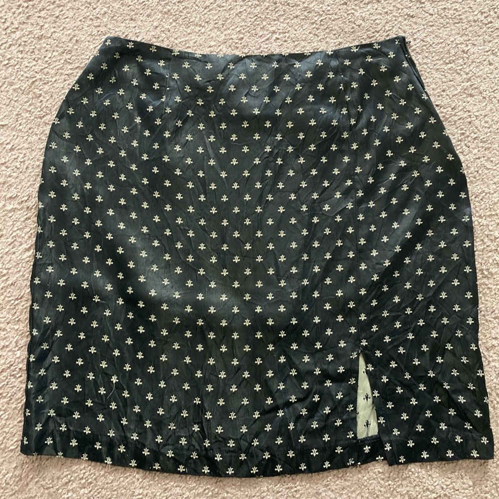 Zinc skirt